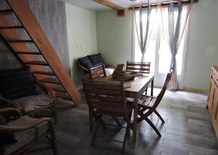 La Bouee, Entre Manche Et Seine * Saint-Nicolas-de-la-Grave